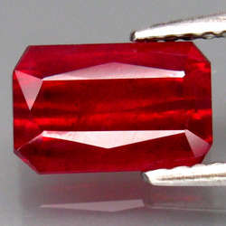 BEAUTIFUL 2.73 CT NATURAL BLOOD RED MADAGASCAN RUBY!