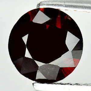 STUNNING 1.94 CT 100% NATURAL EYE CLEAN RHODOLITE GARNET - NOT TO BE MISSED!