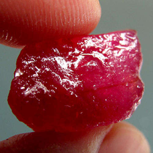 HUGE 25.25 CT NATURAL TOP BLOOD RED ROUGH MADAGASCAN RUBY!
