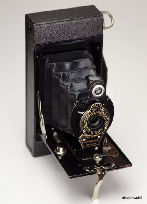 Eastman Kodak No. 2 Folding Autographic Brownie.