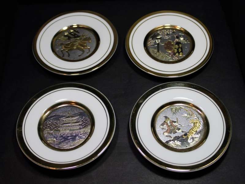 Set of Four 24kt Gold Trim Made in Japan Chokin Plates Mint Condition.