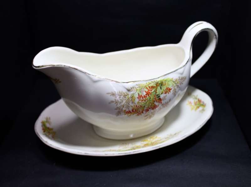 Grindley Gravy Boat Cream Petal Design
