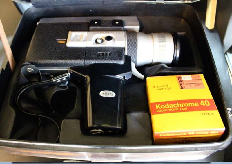 Canon Super 8mm Camera Auto Zoom 518