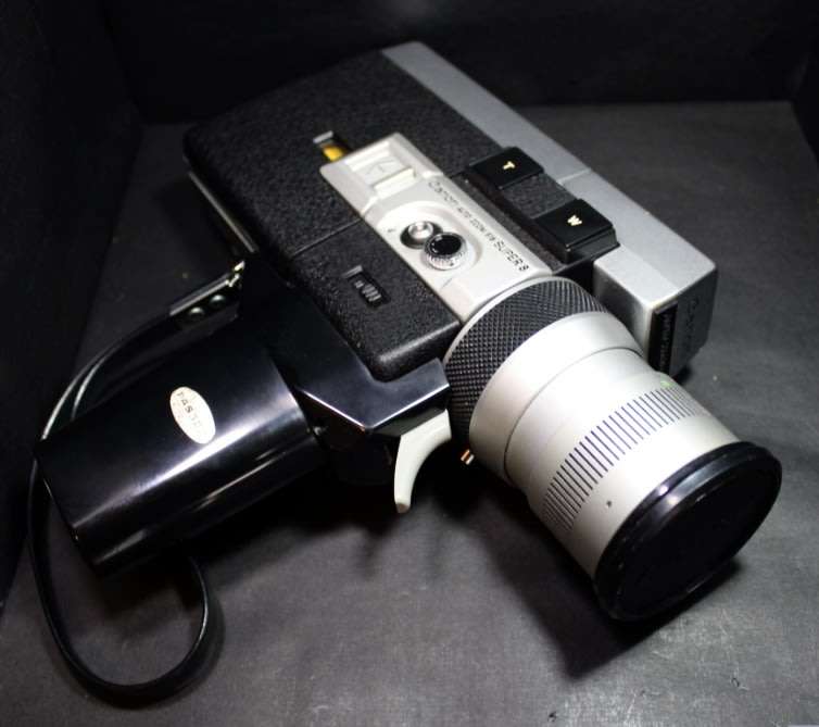 Canon Super 8mm Camera Auto Zoom 518
