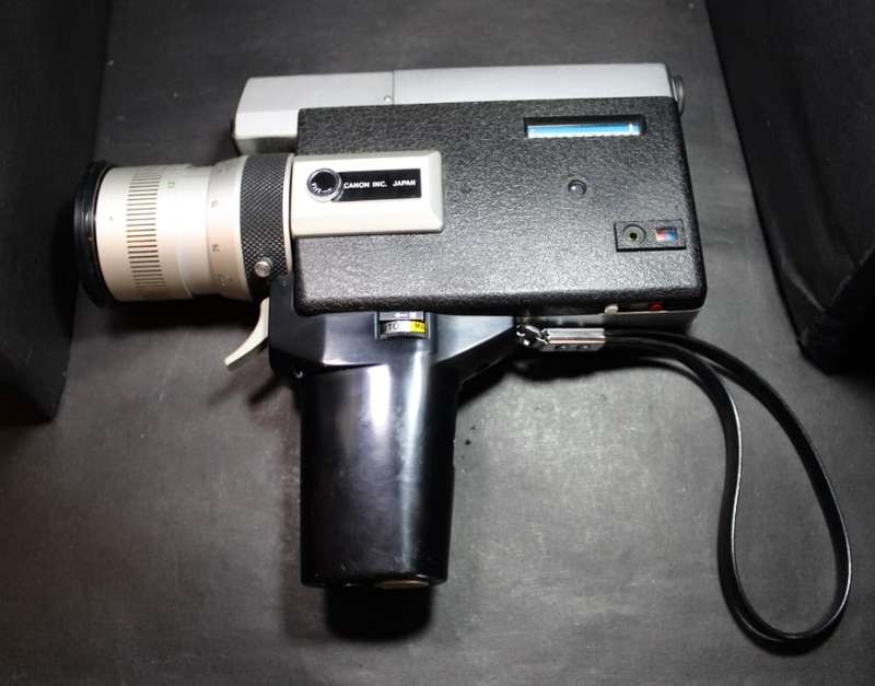 Canon Super 8mm Camera Auto Zoom 518
