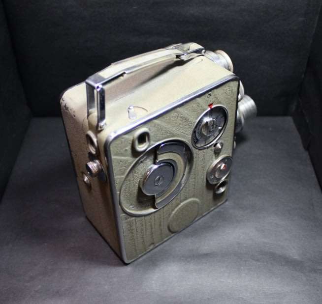 Nizo Heliomatic 8mm Cine Camera.