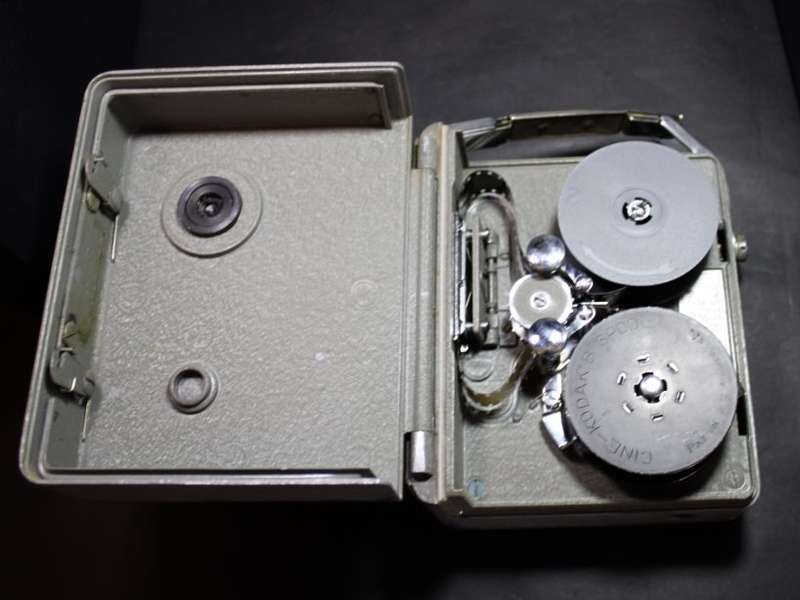 Nizo Heliomatic 8mm Cine Camera.