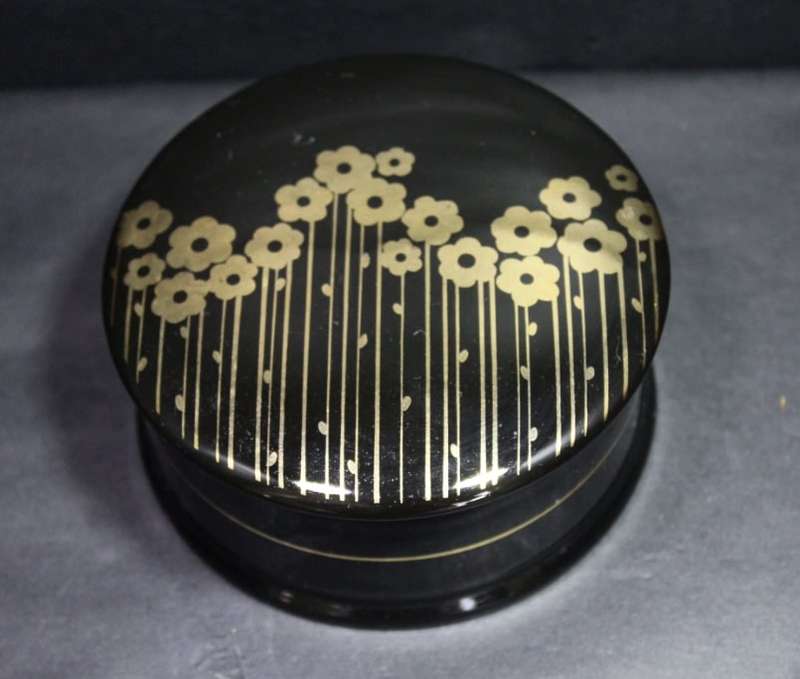 Sadler Black and Gold Trinket  or Powder Bowl