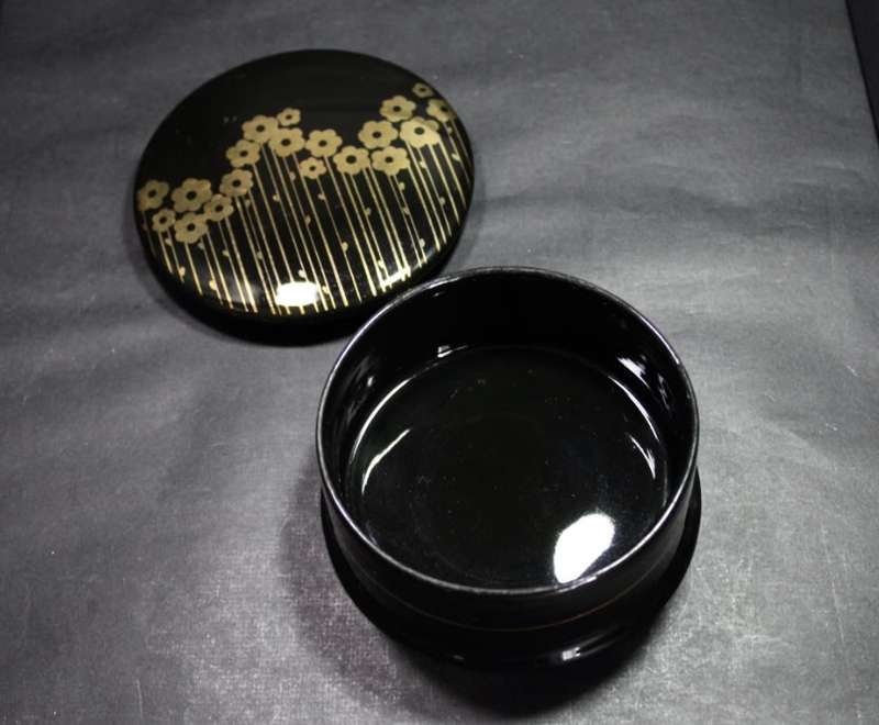 Sadler Black and Gold Trinket  or Powder Bowl
