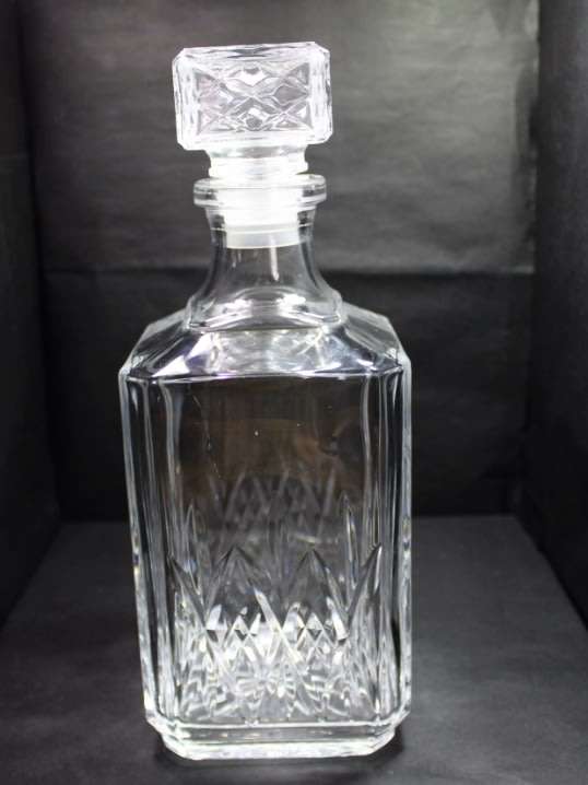 Classic Square Crystal Decanter Diamond Pattern with Nylon Stopper