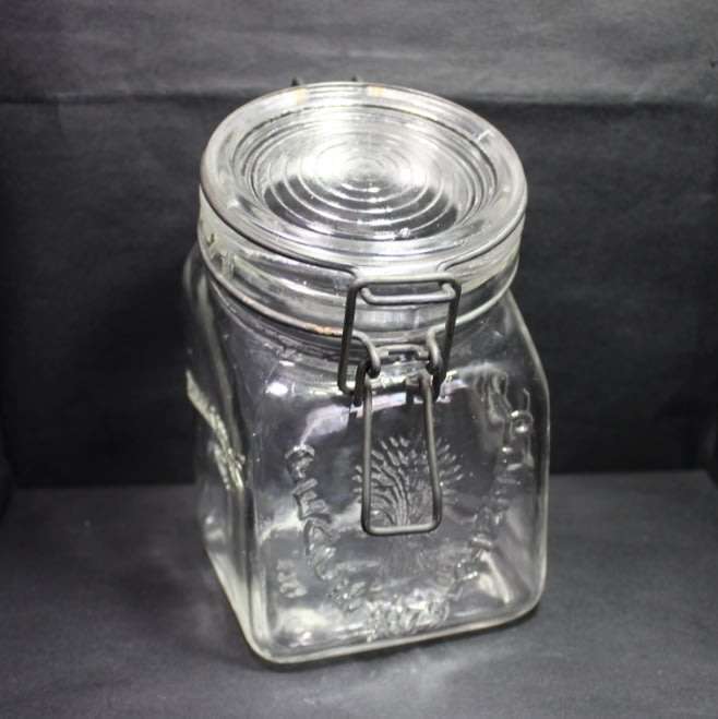 1 Pint Peace Plenty 1879 Granny`s Products Glass Container