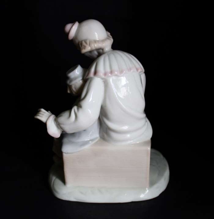 Alfretto Porcelain - Boy with Clown.