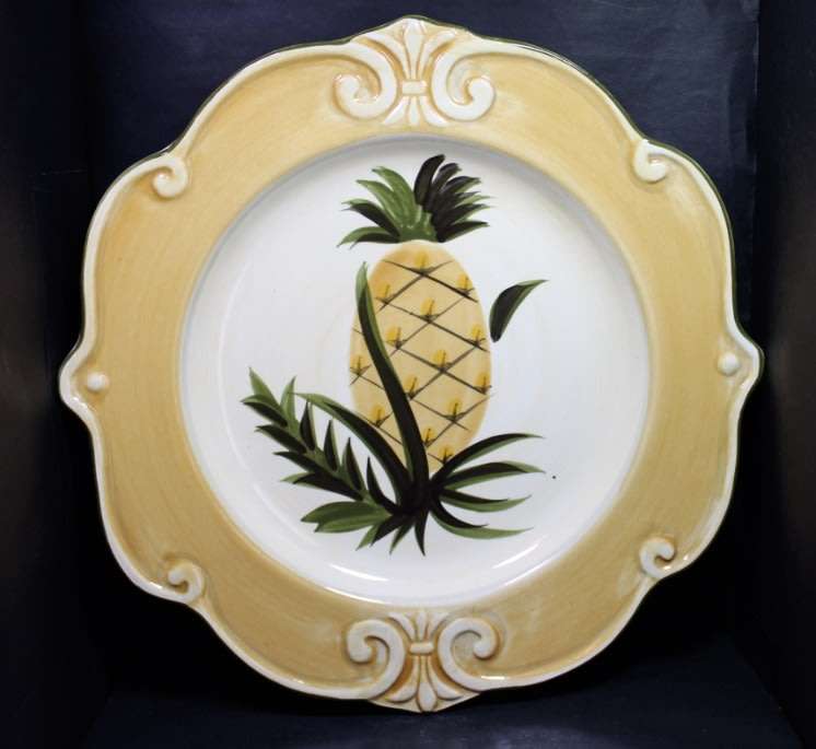 Pineapple Decorative Wall Plate by Sauvignon