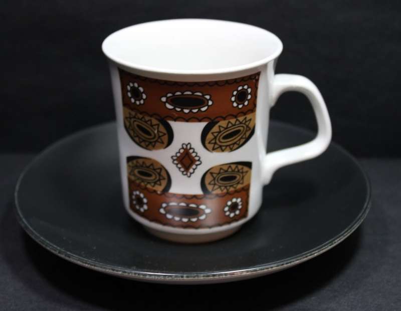 Vintage J&G Meakin Studio Pattern Coffee Cup and Saucer Set of Six
