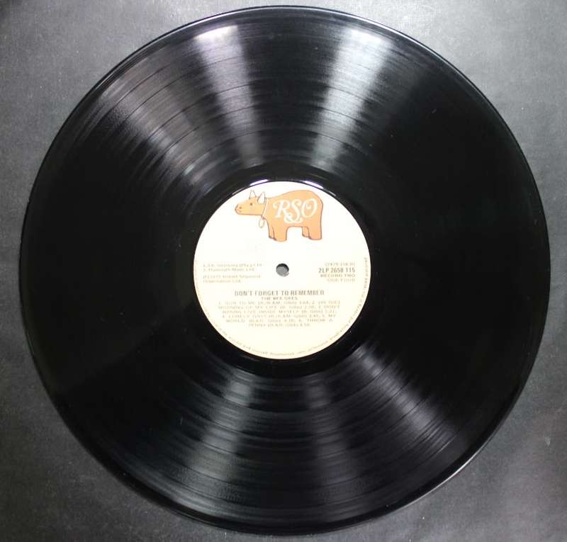 The Bee Gees Don`t Forget To Remember Double Vinyl LP