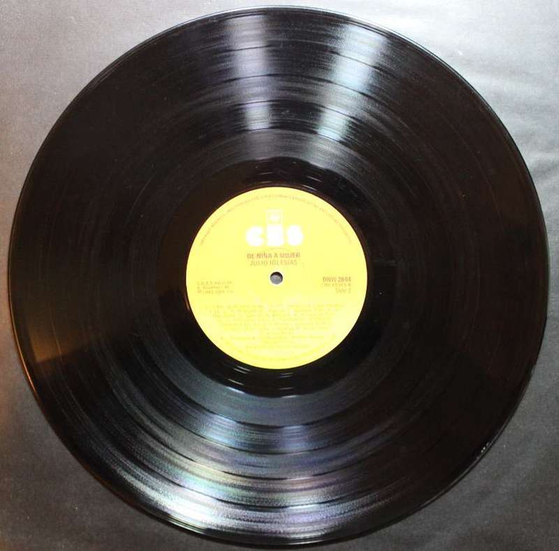 Julio Iglesias De Nina a Mujer Vinyl LP