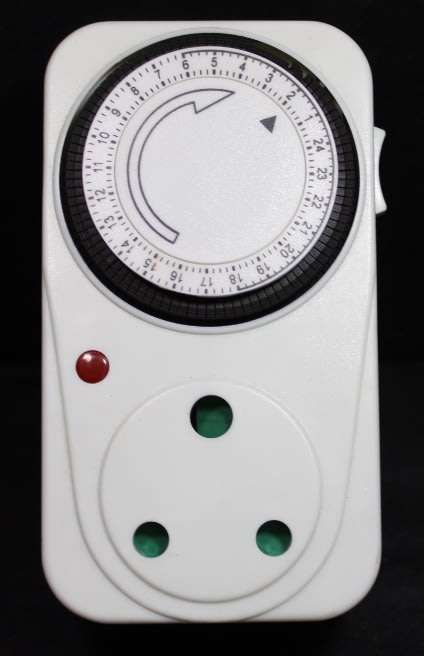 24 Hour Analogue Timer Switch