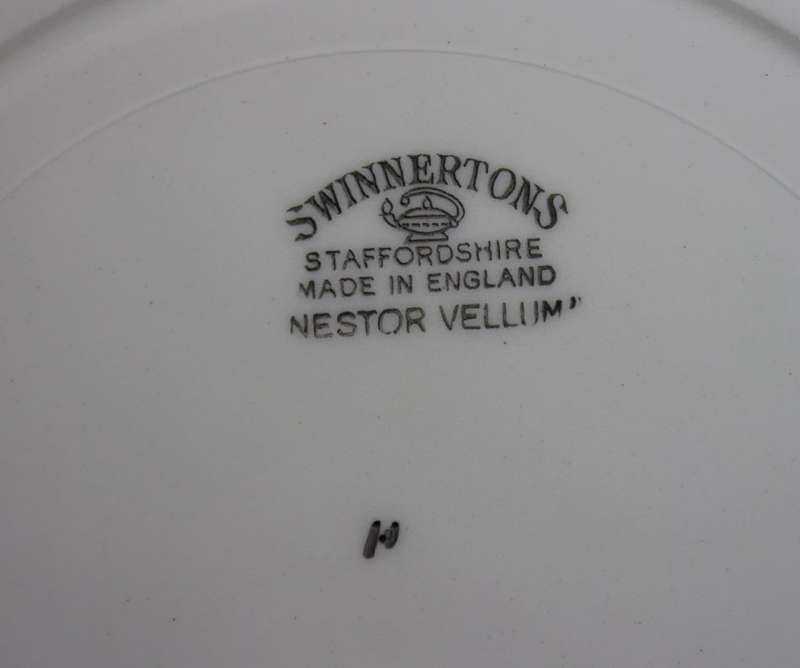 Swinnertons Tropical Scene Decorative Wall Plate