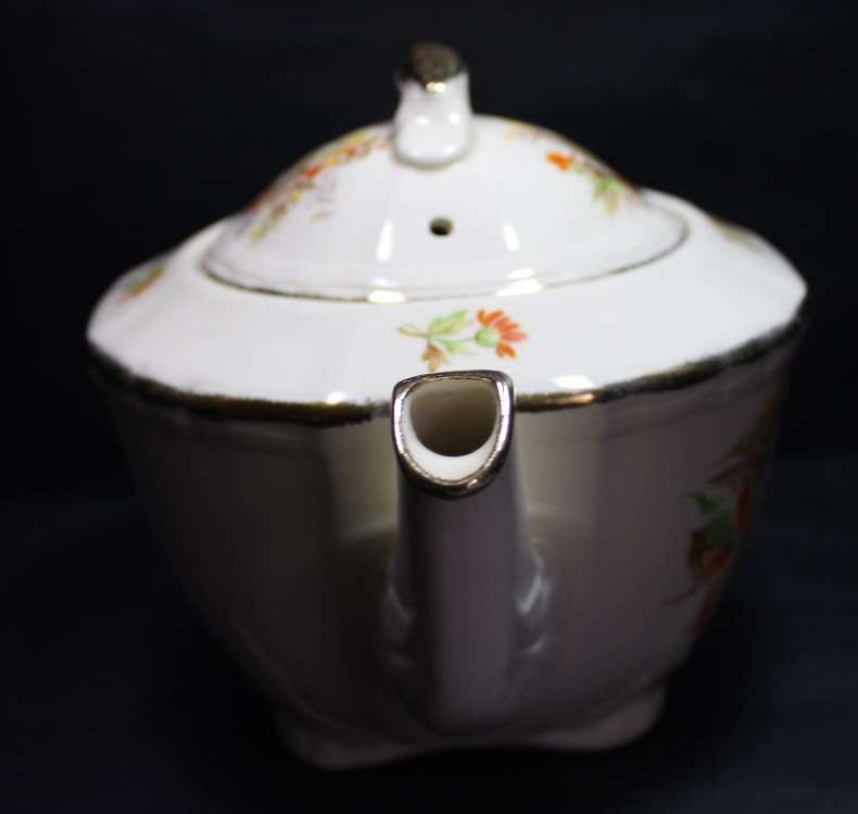Vintage Alfred Meakin Tea Set with Teapot, Milk Jug and Sugar Bowl.