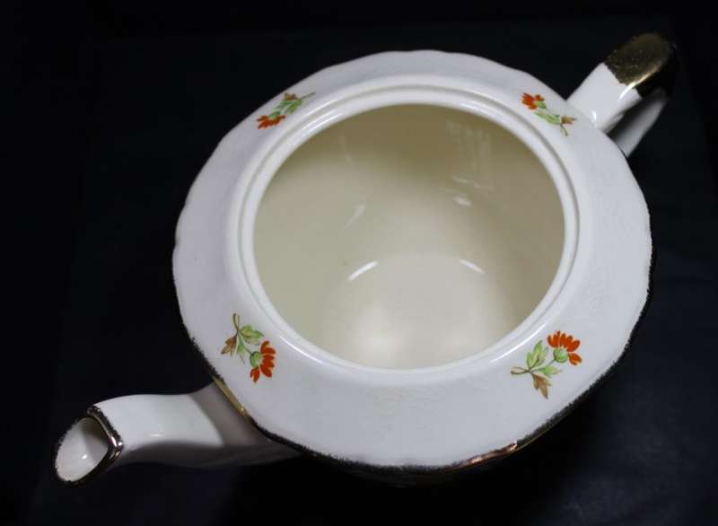 Vintage Alfred Meakin Tea Set with Teapot, Milk Jug and Sugar Bowl.