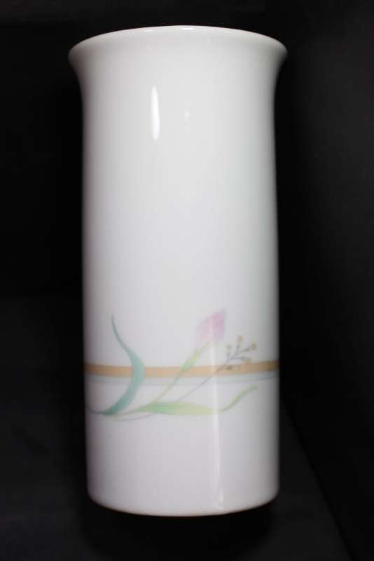 Elegant Japanese Style Vase, Delicate Pink and Lilac Pattern