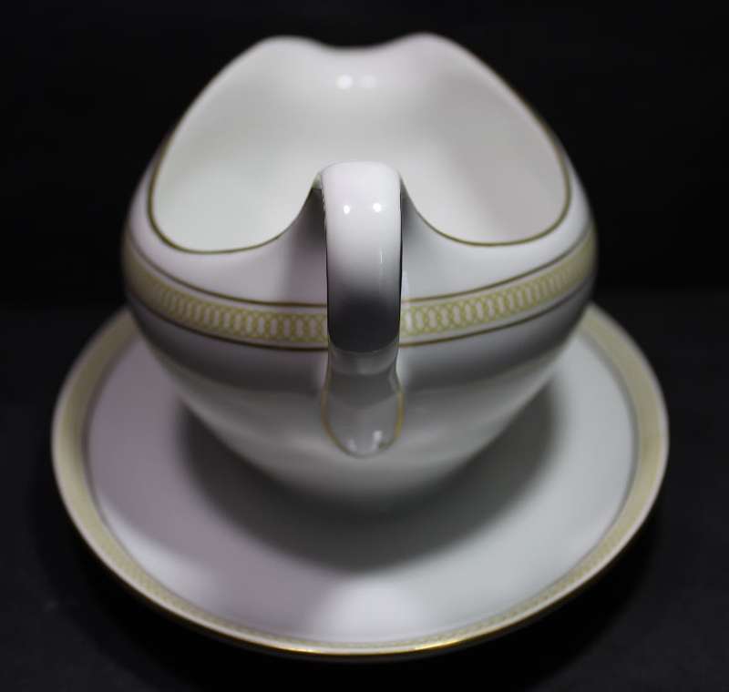 Seltmann Weiden Bavaria Gravy Boat with attached Under Plate