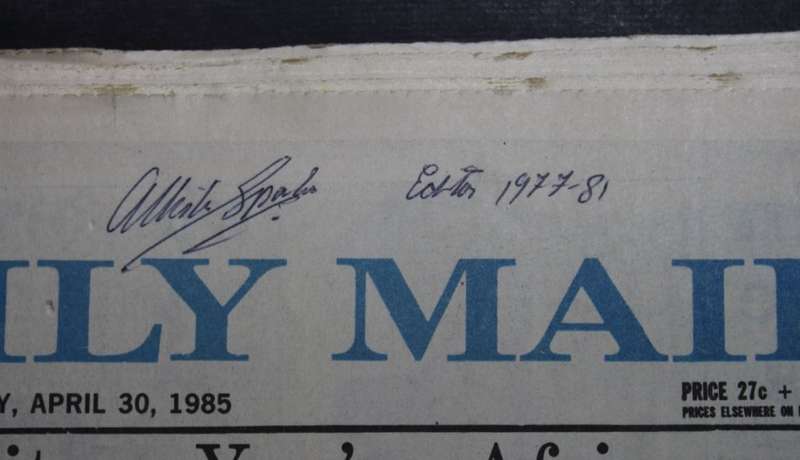 Rand Daily Mail final edition 30 April 1985 Autographed by Allister Sparks.