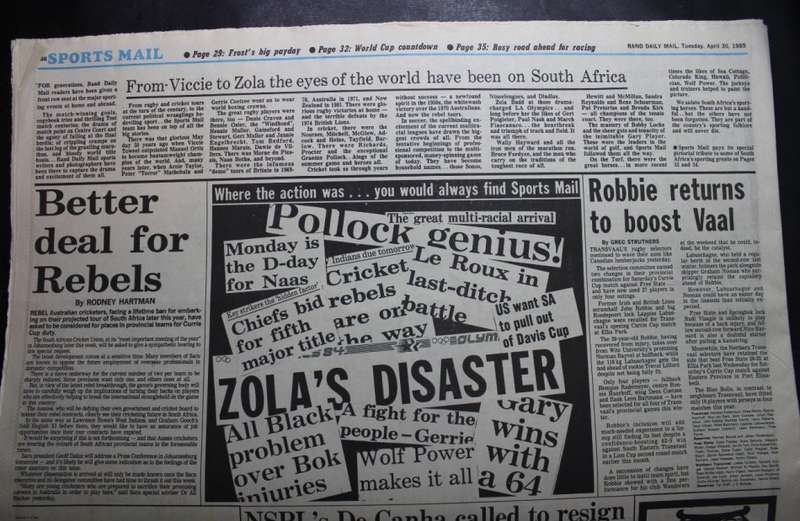 Rand Daily Mail final edition 30 April 1985 Autographed by Allister Sparks.