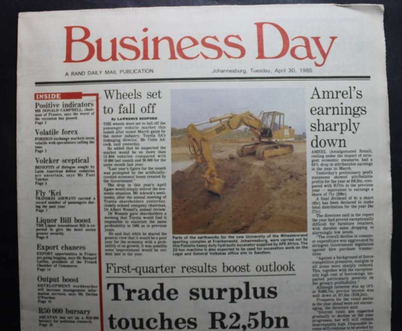 Rand Daily Mail final edition 30 April 1985 Autographed by Allister Sparks.