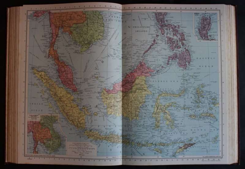 Philips International Atlas Interim Edition 1944  Large Hardcover