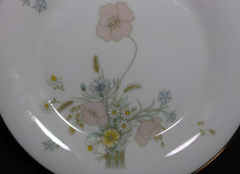 Pair of Royal Doulton Flirtation Pattern Side Plates