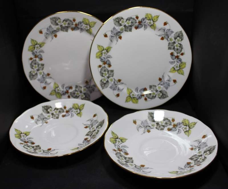 Part set of Royal Vale Pair of Side Plates and Saucers