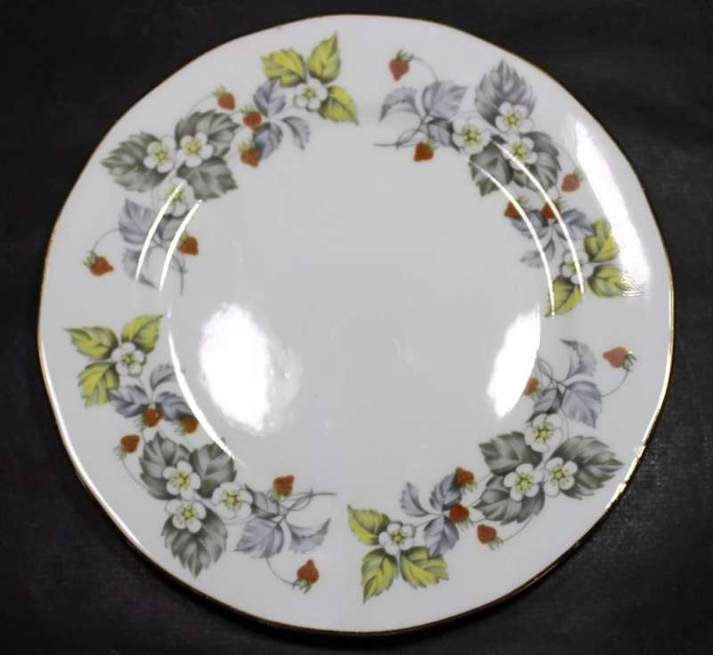 Part set of Royal Vale Pair of Side Plates and Saucers