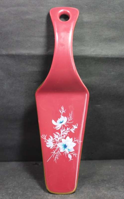 Burgundy Ceramic Cake Lifter with Attractive Floral design