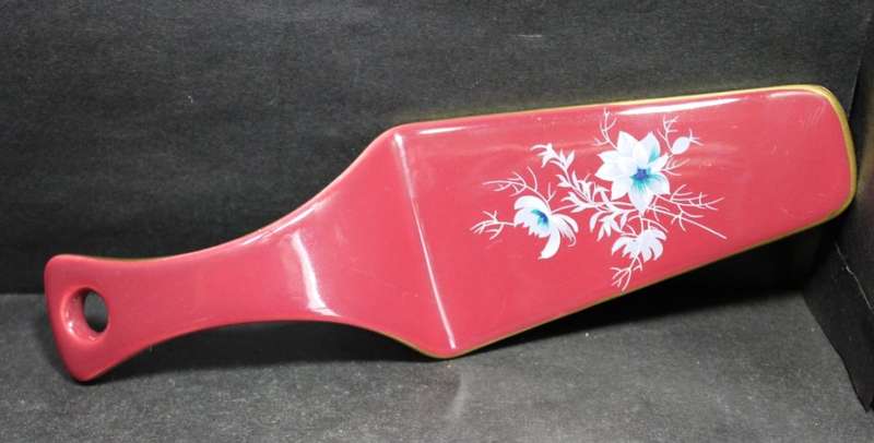 Burgundy Ceramic Cake Lifter with Attractive Floral design