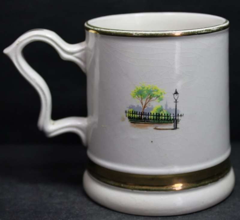 Tower Bridge Mug by Prince William Decorative 22 Carat Gold Trim