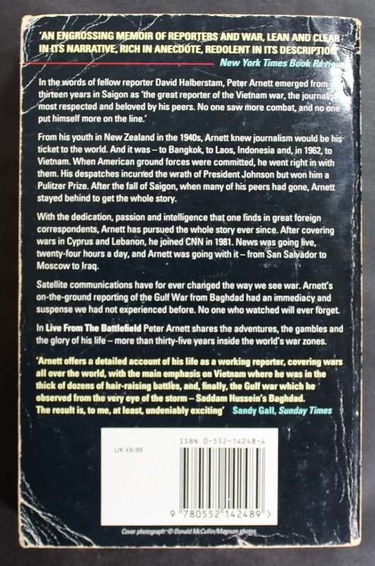 Live From The Battlefield by Peter Arnett, Softcover Book