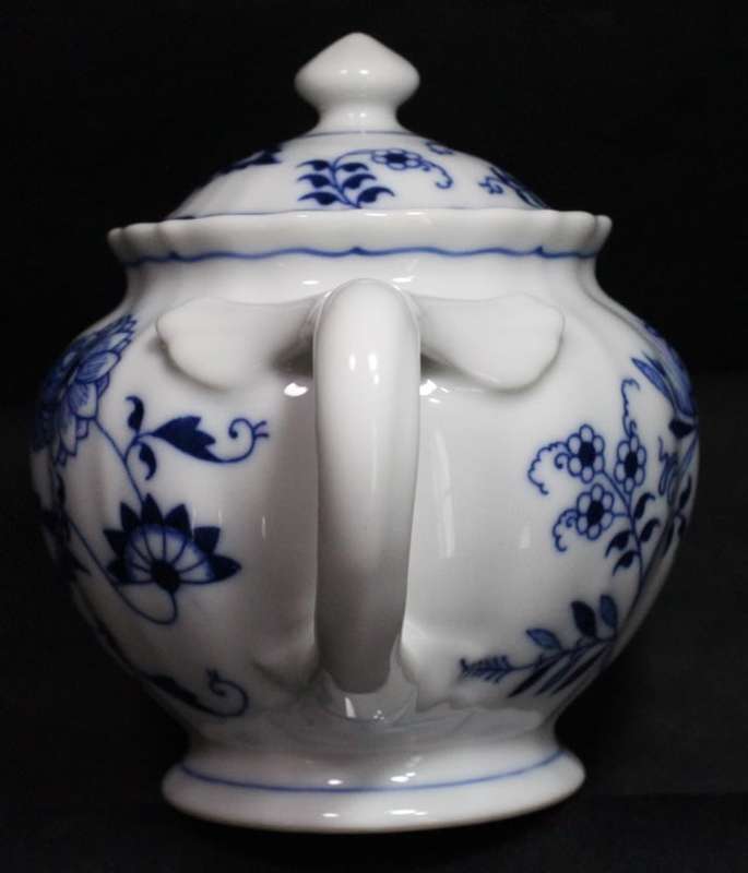 Blue Danube Tea Pot small, made in Japan.
