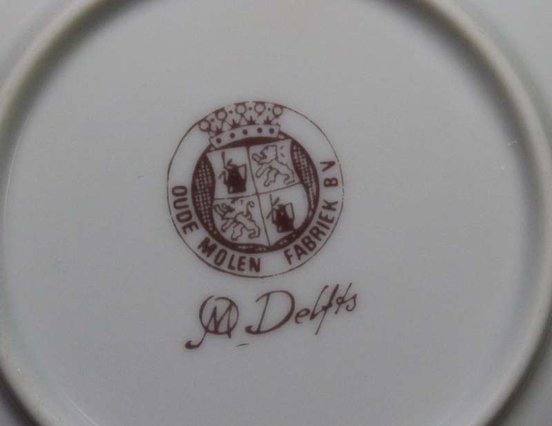 Oude Molen Fabriek B.V OM Delfts Flute Player Small Decorative Wall Plate