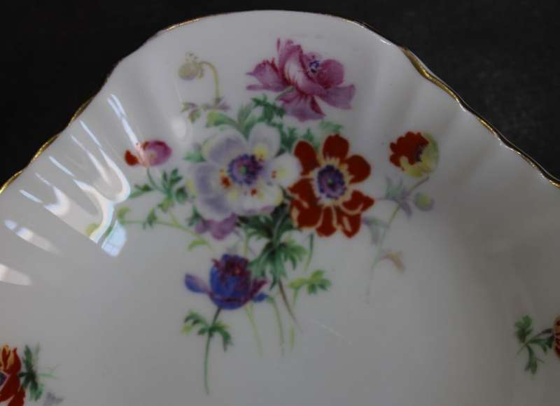 Vintage Royal Doulton Floral Pattern Bone China Trinket Dish 1952