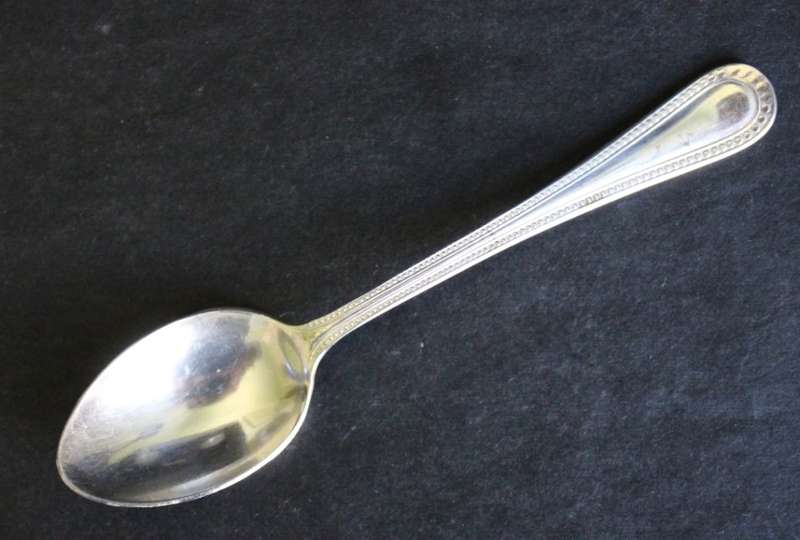 Boxed Set of 6 Vintage Classic Style EPNS Silver Teaspoons