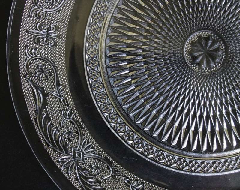 Classic Style Cut Glass Decorative Cake Plate
