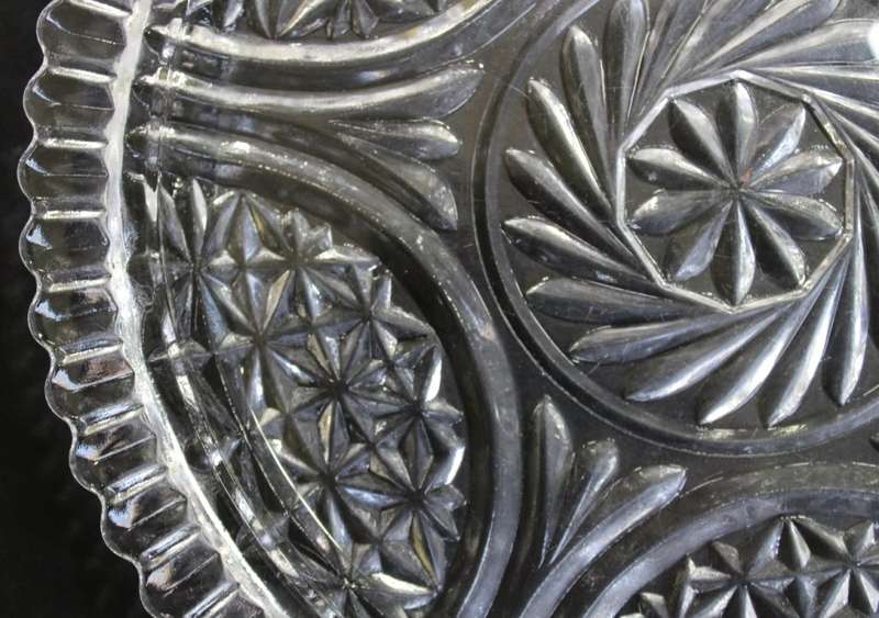 Classic Style Large Glass Round Serving Platter.