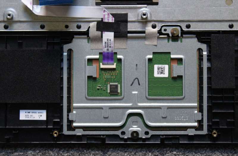 Acer Aspire ES1-571-349N Laptop Keyboard and Chassis Cover.