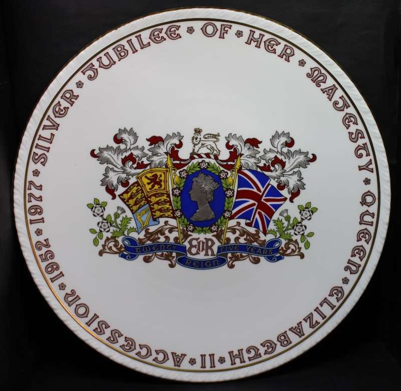 Her Majesty Queen Elizabeth II Silver Jubilee Limited Edition Plate 1952 - 1977, by Paragon