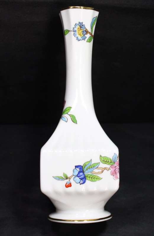 Aynsley `Pembroke` Pattern Fine English Bone China Footed Bud Vase