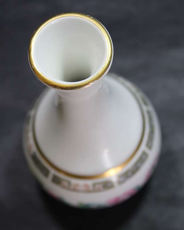 Sampsonite Churchill Bud Vase Made in England