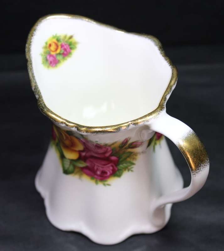 Vintage Chinacraft London Fine Bone China Milk Jug