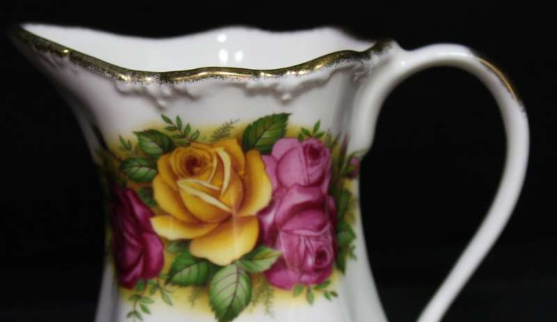 Vintage Chinacraft London Fine Bone China Milk Jug