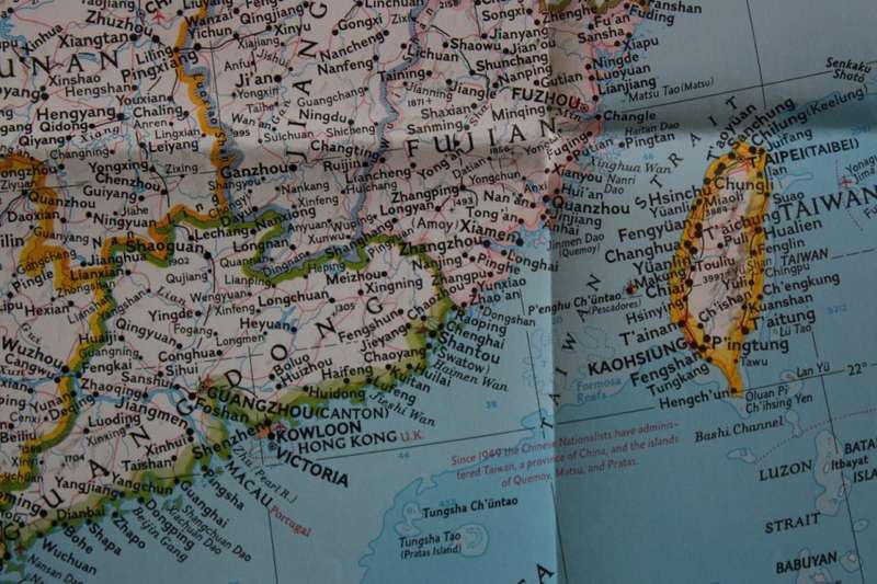 National Geographic Folded Map of China July 1991.